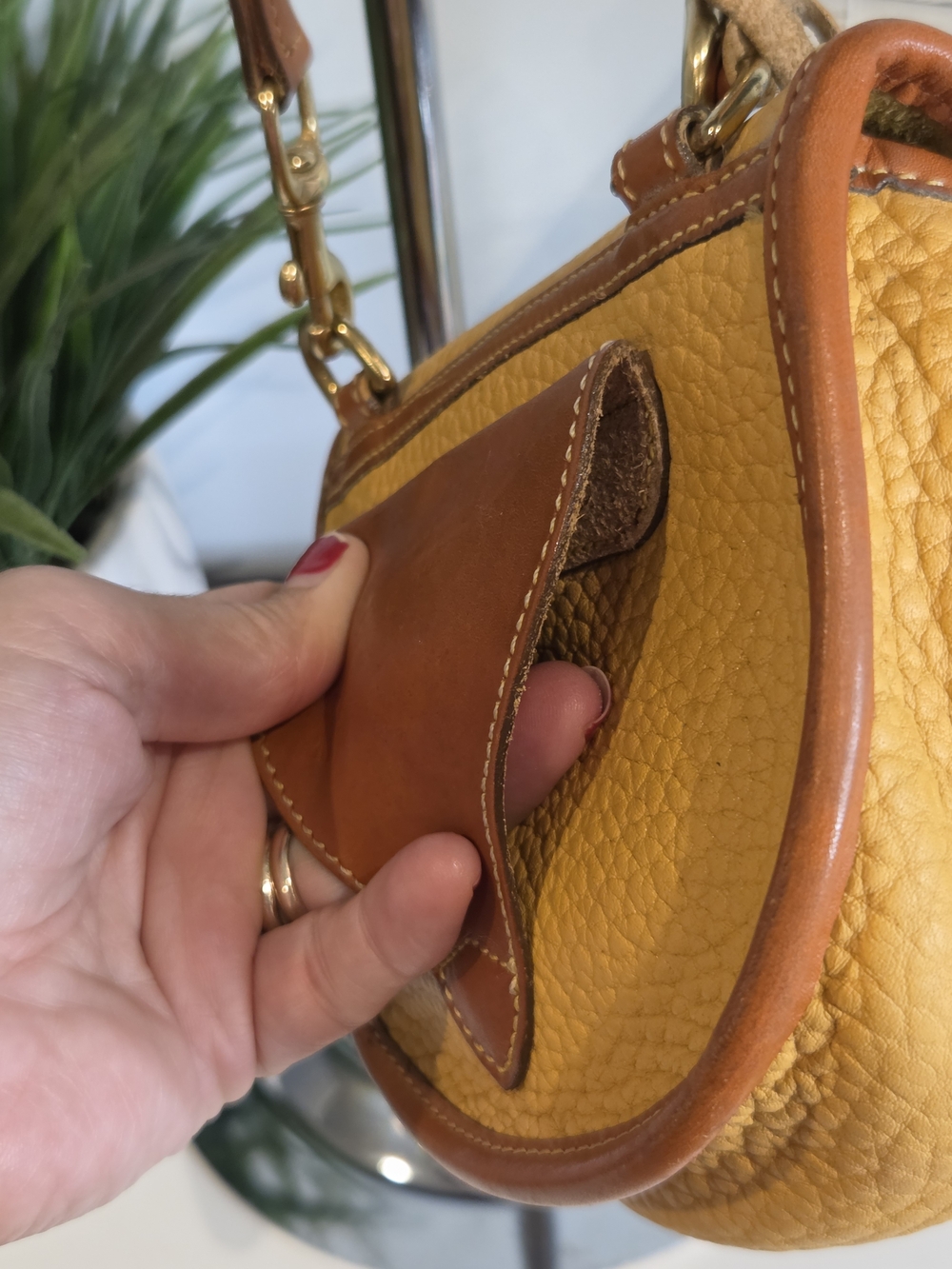Dooney & Bourke Vintage Palomino Cavalry Body Bag - Picture 5 of 15